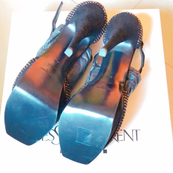 Ysl studded Gold tribute sandal - Picture 3 of 3